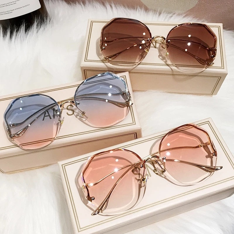Women's Gradient Ins Sunglasses Fashion Outdoor Female Glasses For Holiday Leisure Fashion Beach Style