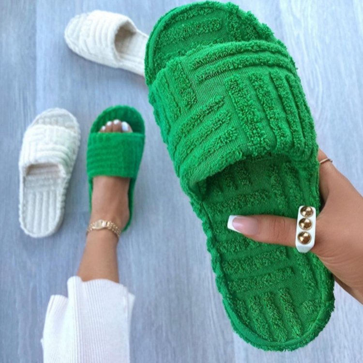 Faux Fur summer slippers 2023